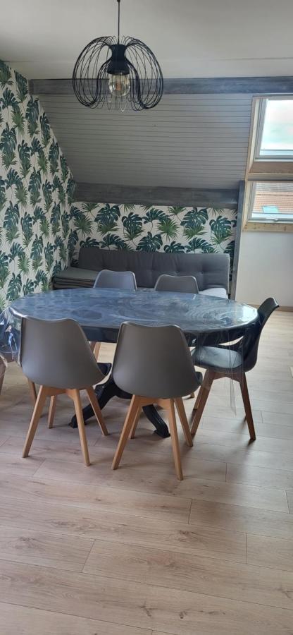 La Plante, Tendance Et Design Ornans Exteriör bild